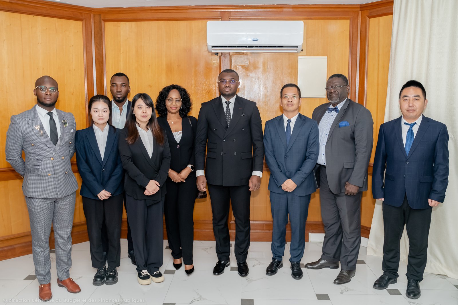 Réunion / Financement des projets prioritaires / Libreville : Examen des projets prioritaires

